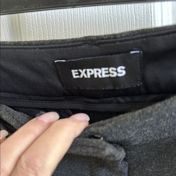 Express Gray Ankle Cropped Pants with Tailored Fit - Picture 3 of 7